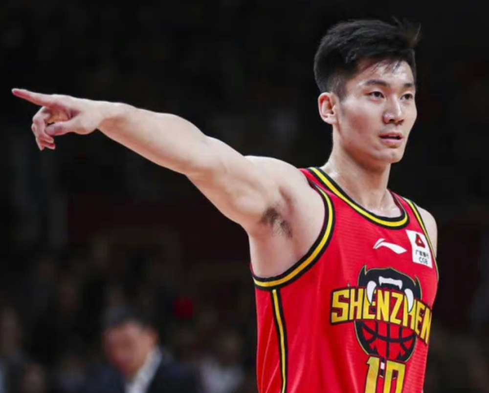 ayxsport-包含转折点克里夫兰骑士官宣签约；CBA常规赛赛后攻防权衡；质疑声仍在；高层口径保持一致的词条